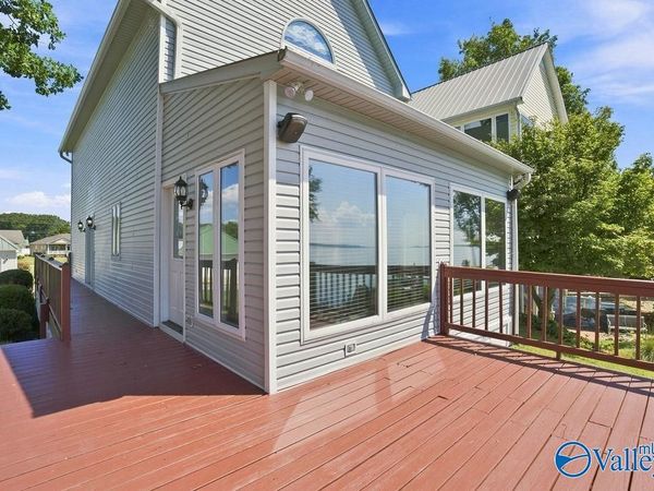 5902 Bay Hill Drive, Athens, AL 35611