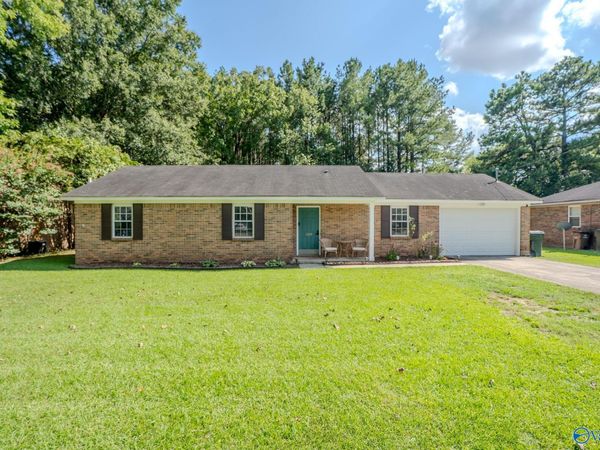 1209 Clarkview Street SW, Decatur, AL 35601
