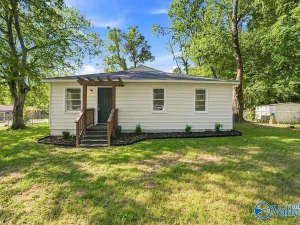 2703 Cave Avenue NW, Huntsville, AL 35810