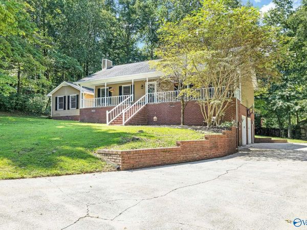237 Bellefonte Circle, Scottsboro, AL 35769