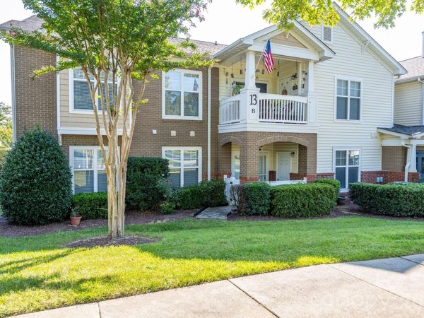 16638 Amberside Road E, Cornelius, NC 28031
