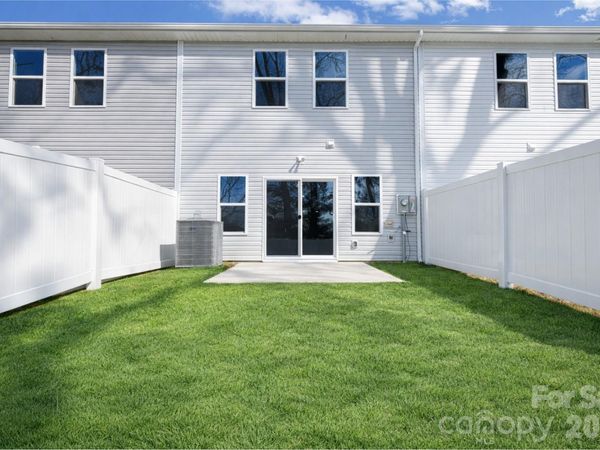 5933 Wallace Avenue , Charlotte, NC 28212