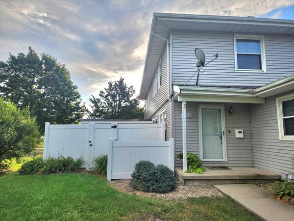 4918 Fostoria Drive, Waterloo, IA 50701