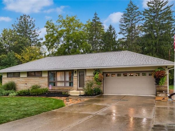 2403 Center Drive , Zanesville, OH 43701