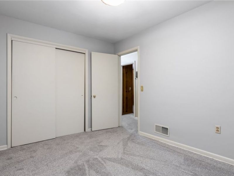2403 Center Drive, Zanesville, OH 43701 Photo 18
