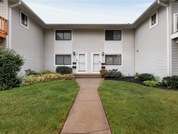 677 Eastbrooke Lane , Rochester, NY 14618