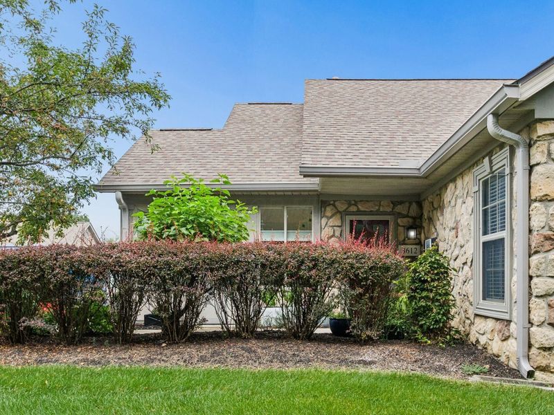 8612 Stonewoods Lane, Powell, OH 43065 Photo 3