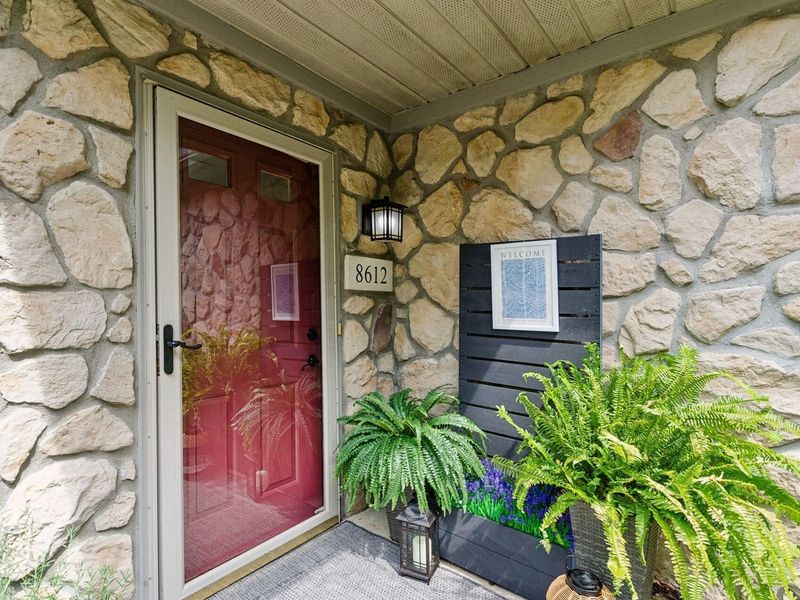 8612 Stonewoods Lane, Powell, OH 43065 Photo 5