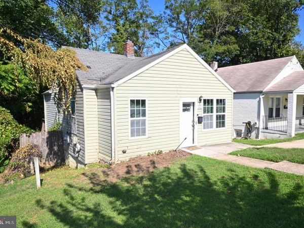 4800 DEANWOOD DRIVE, CAPITOL HEIGHTS, MD 20743