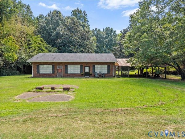 18541 W Pridesville Road , Amelia Courthouse, VA 23002