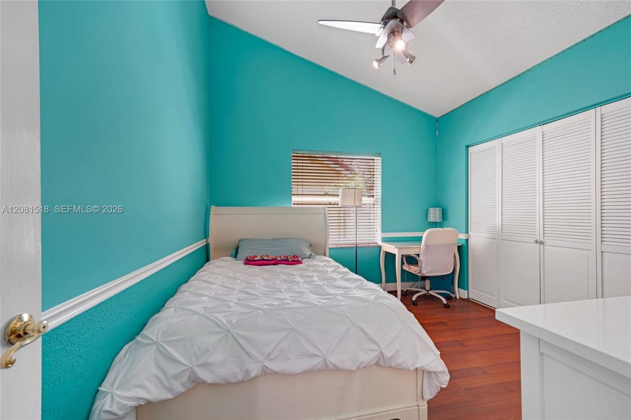 729 NW 161st Ave , Pembroke Pines, FL 33028 Photo