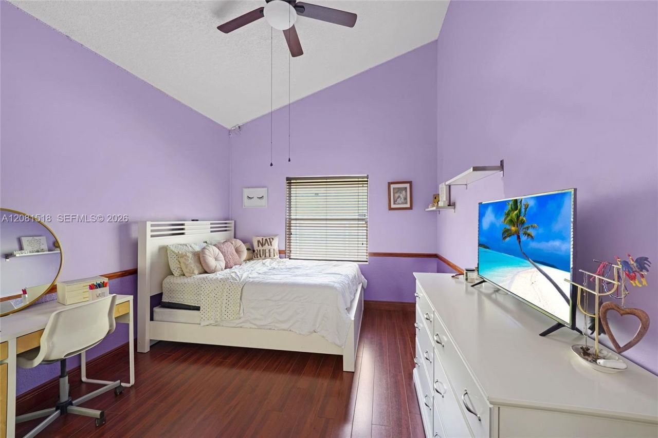 729 NW 161st Ave , Pembroke Pines, FL 33028 Photo