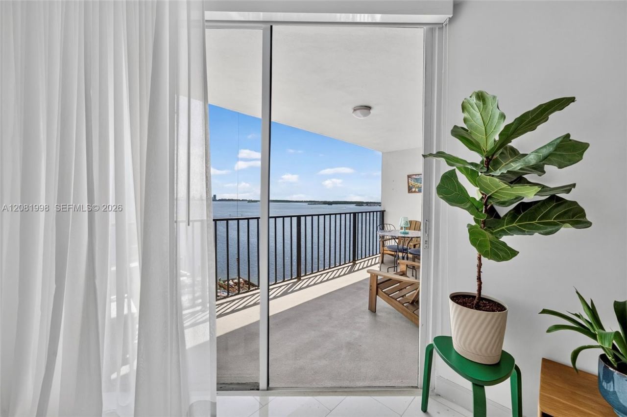 1865 Brickell Ave , Unit A1606, Miami, FL 33129 Photo