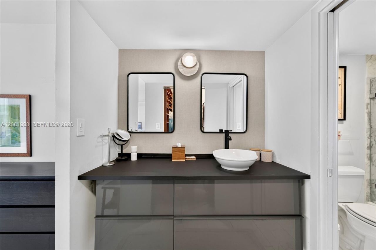 1865 Brickell Ave , Unit A1606, Miami, FL 33129 Photo