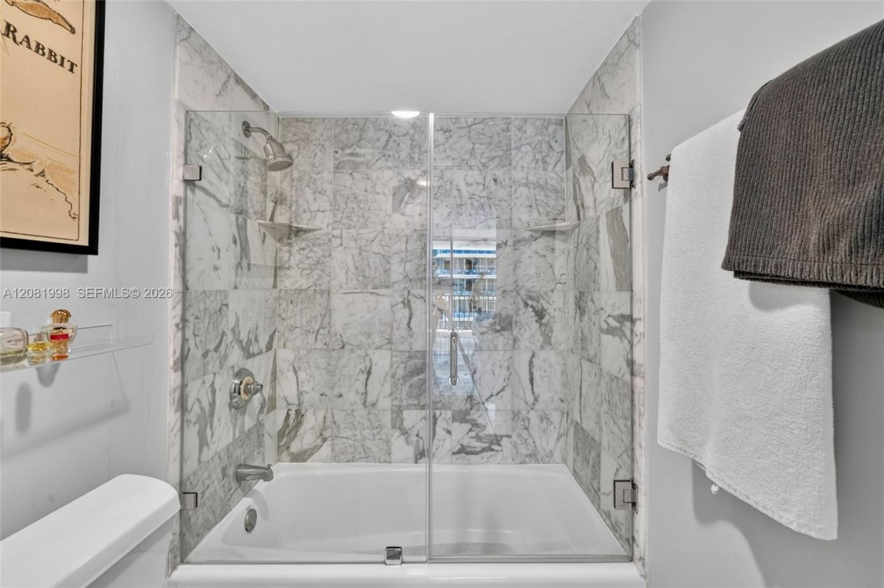 1865 Brickell Ave , Unit A1606, Miami, FL 33129 Photo