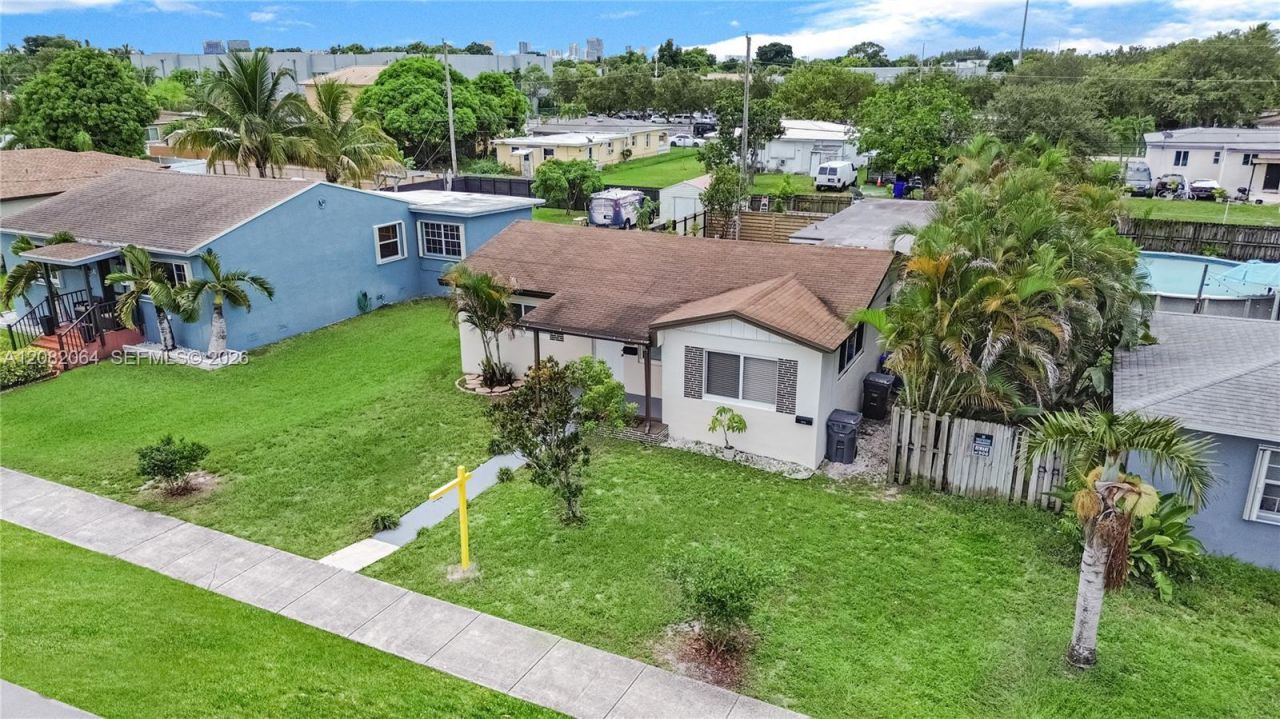 2728 Dewey St, Hollywood, FL 33020 Photo