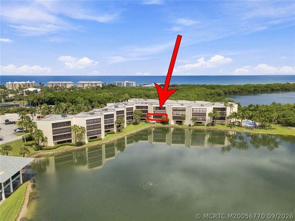 221 NE Plantation Road, Unit 207, Stuart, FL 34996