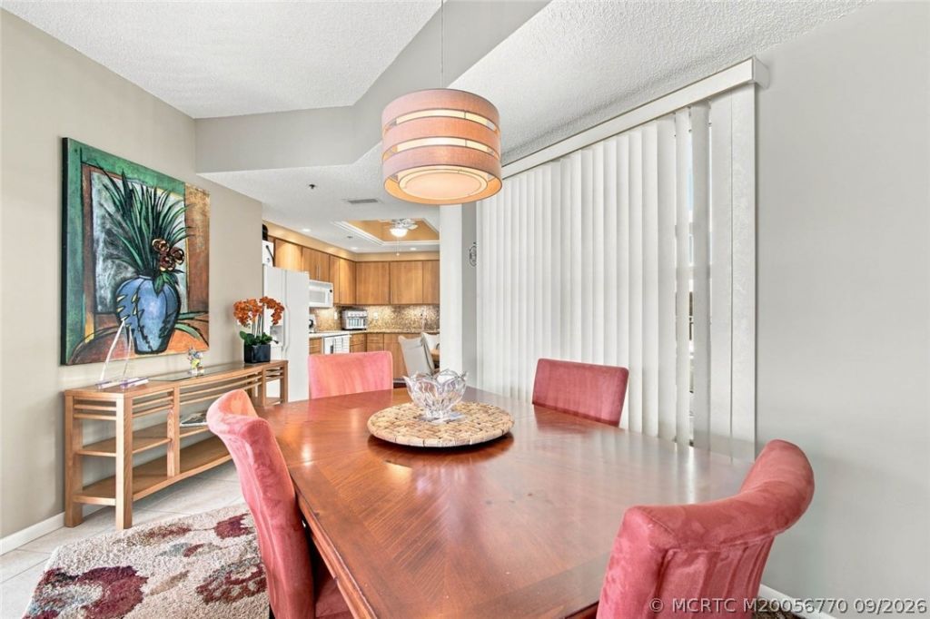 221 NE Plantation Road, Unit 207, Stuart, FL 34996 Photo