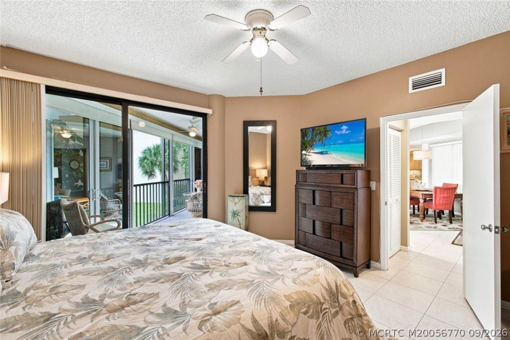 221 NE Plantation Road, Unit 207, Stuart, FL 34996 Photo