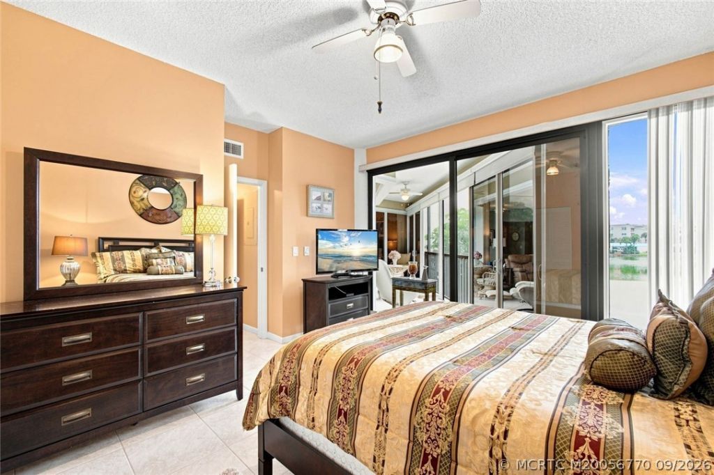 221 NE Plantation Road, Unit 207, Stuart, FL 34996 Photo