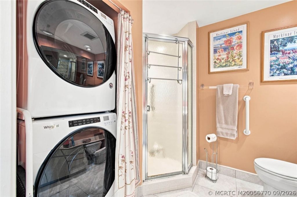 221 NE Plantation Road, Unit 207, Stuart, FL 34996 Photo