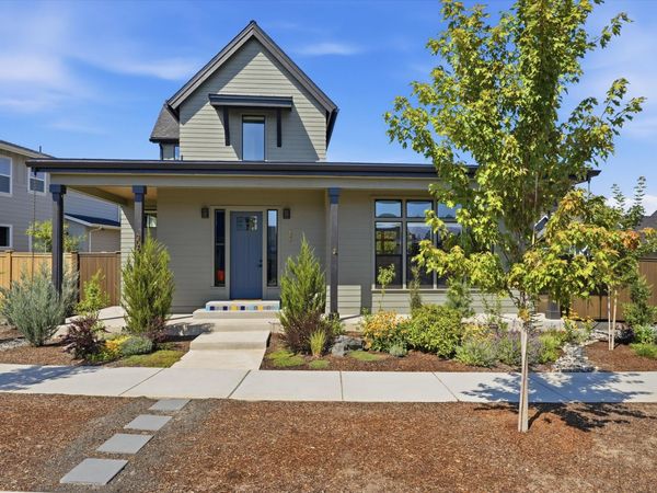 20627 SE Boer Place SE, Bend, OR 97702