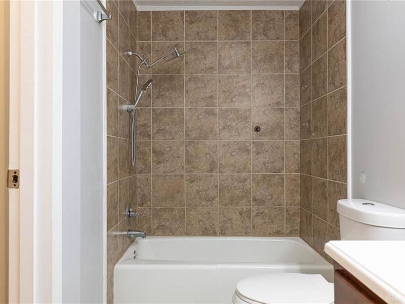 4525 Bonita Drive, Unit 18, Middletown, OH 45044 Photo 13