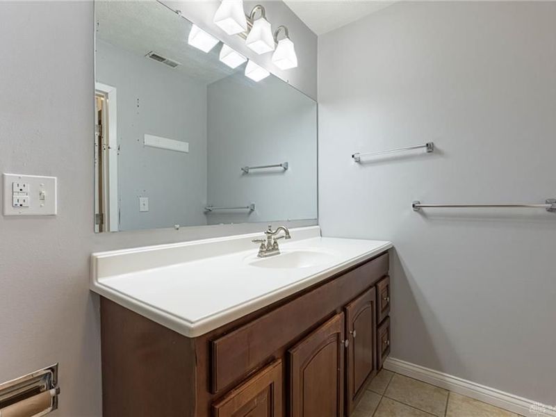 4525 Bonita Drive, Unit 18, Middletown, OH 45044 Photo 14