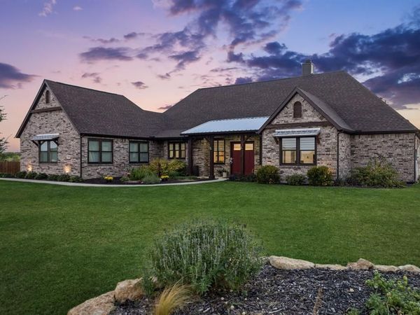 5008 Crown Court, Sanger, TX 76266