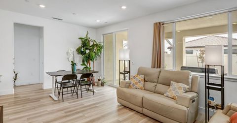632 Kingstom St, El Dorado Hills, CA 95762 Photo