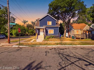 15401 Littlefield Street , Unit UPPER, Detroit, Mi 48227