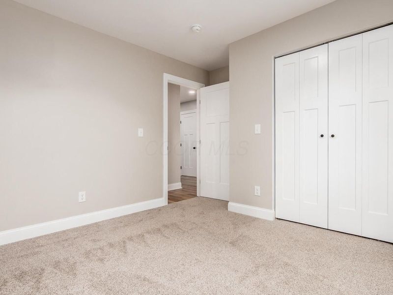 823 Race Street , Zanesville, OH 43701 Photo 21