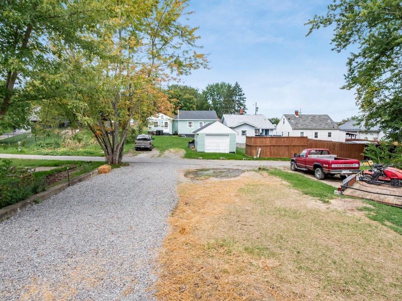 823 Race Street , Zanesville, OH 43701 Photo 35