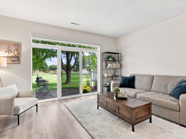 789 Providence Drive, Shakopee, MN 55379