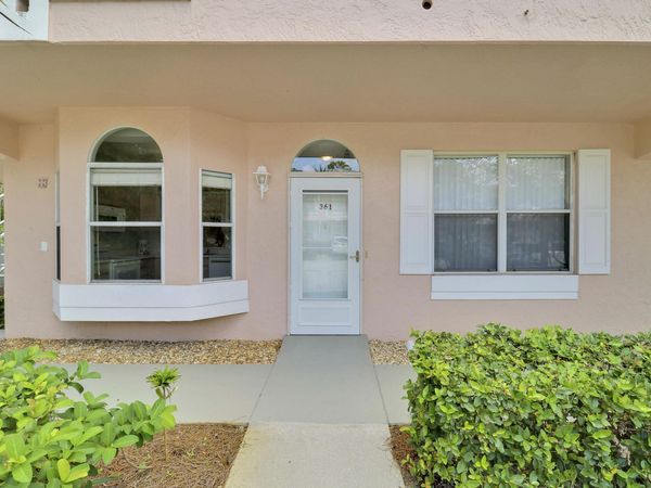 18081 SE Country Club Drive, Unit 37-361, Tequesta, FL 33469