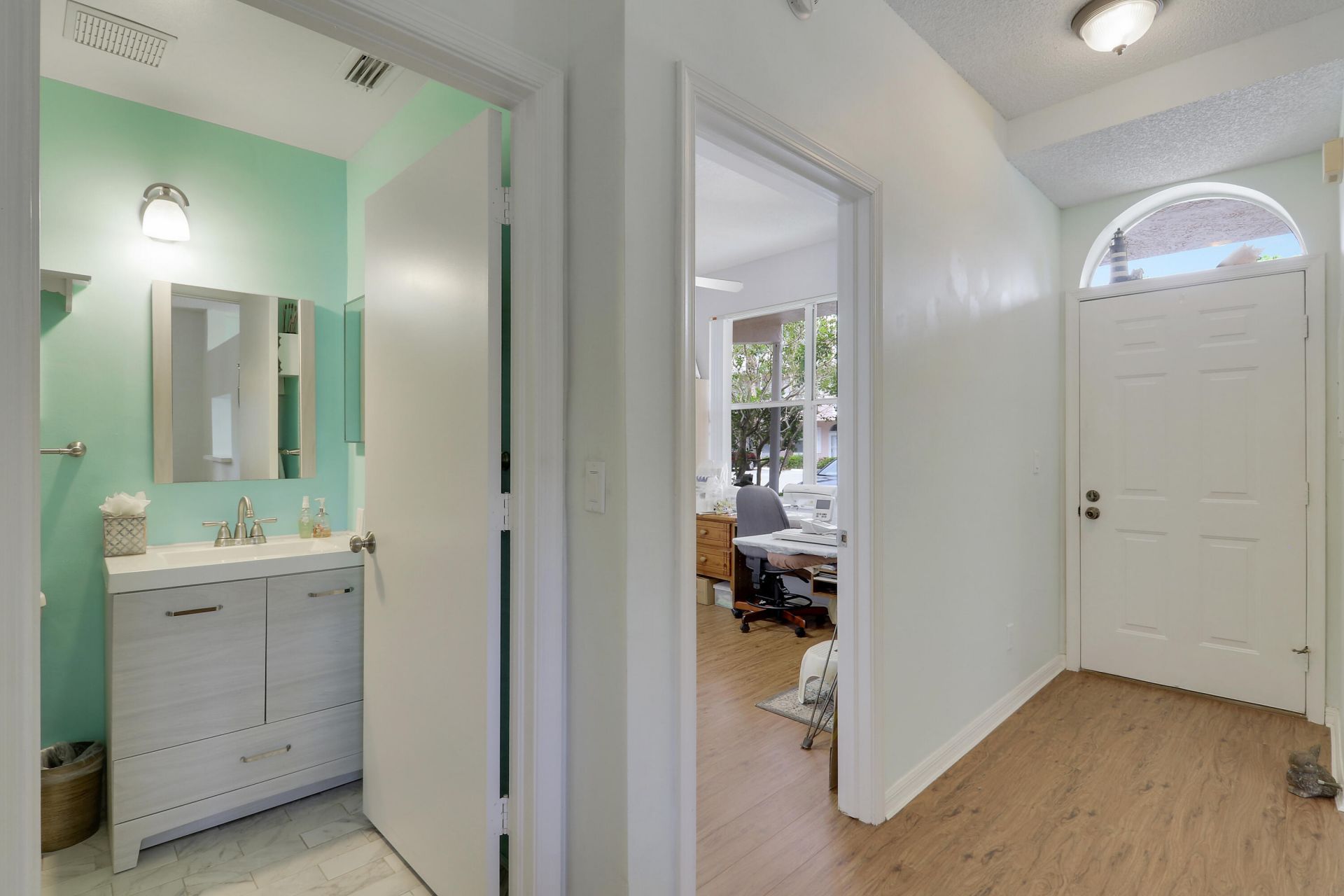 18081 SE Country Club Drive, Unit 37-361, Tequesta, FL 33469 Photo