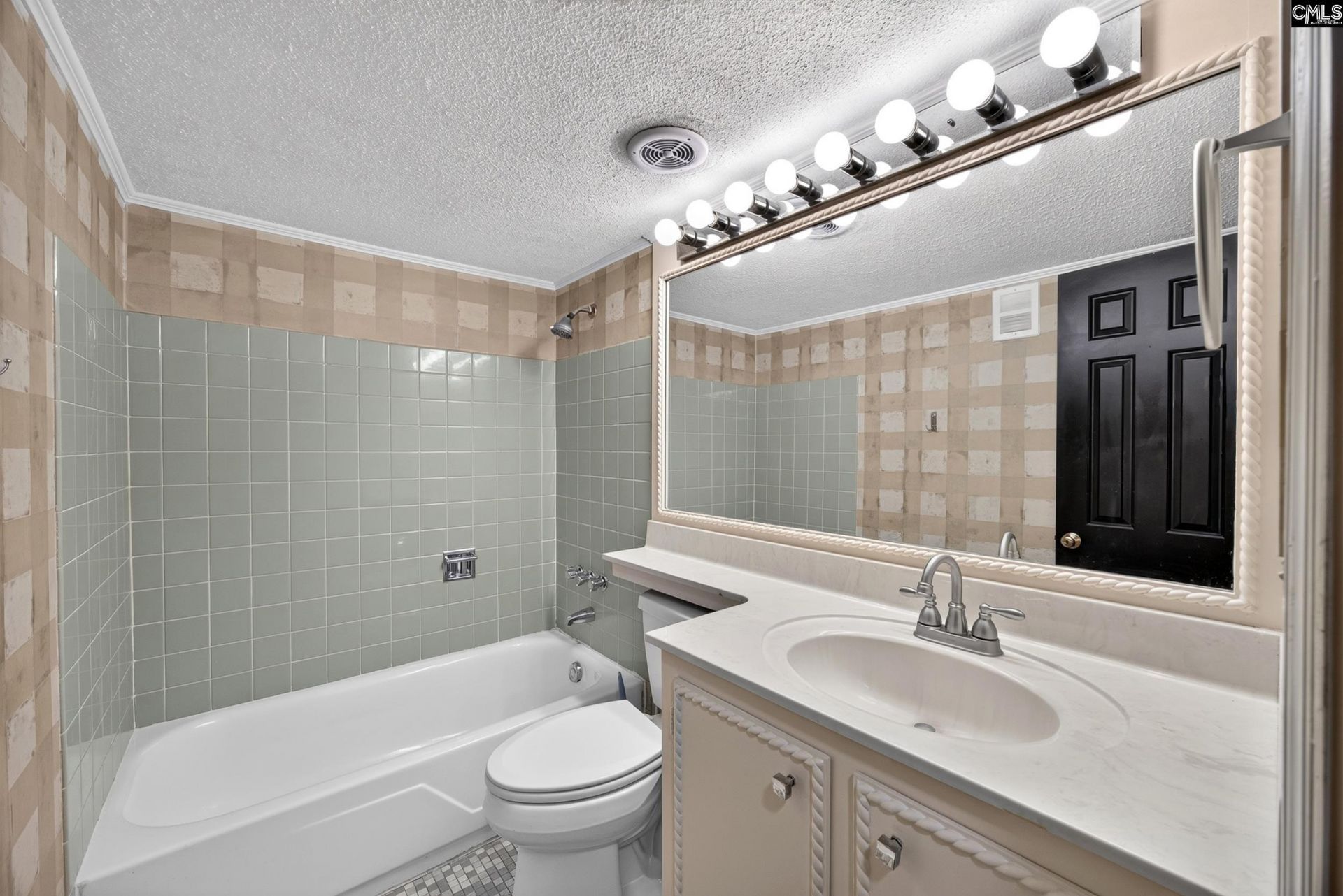 5516 Lakeshore Drive  Photo 15