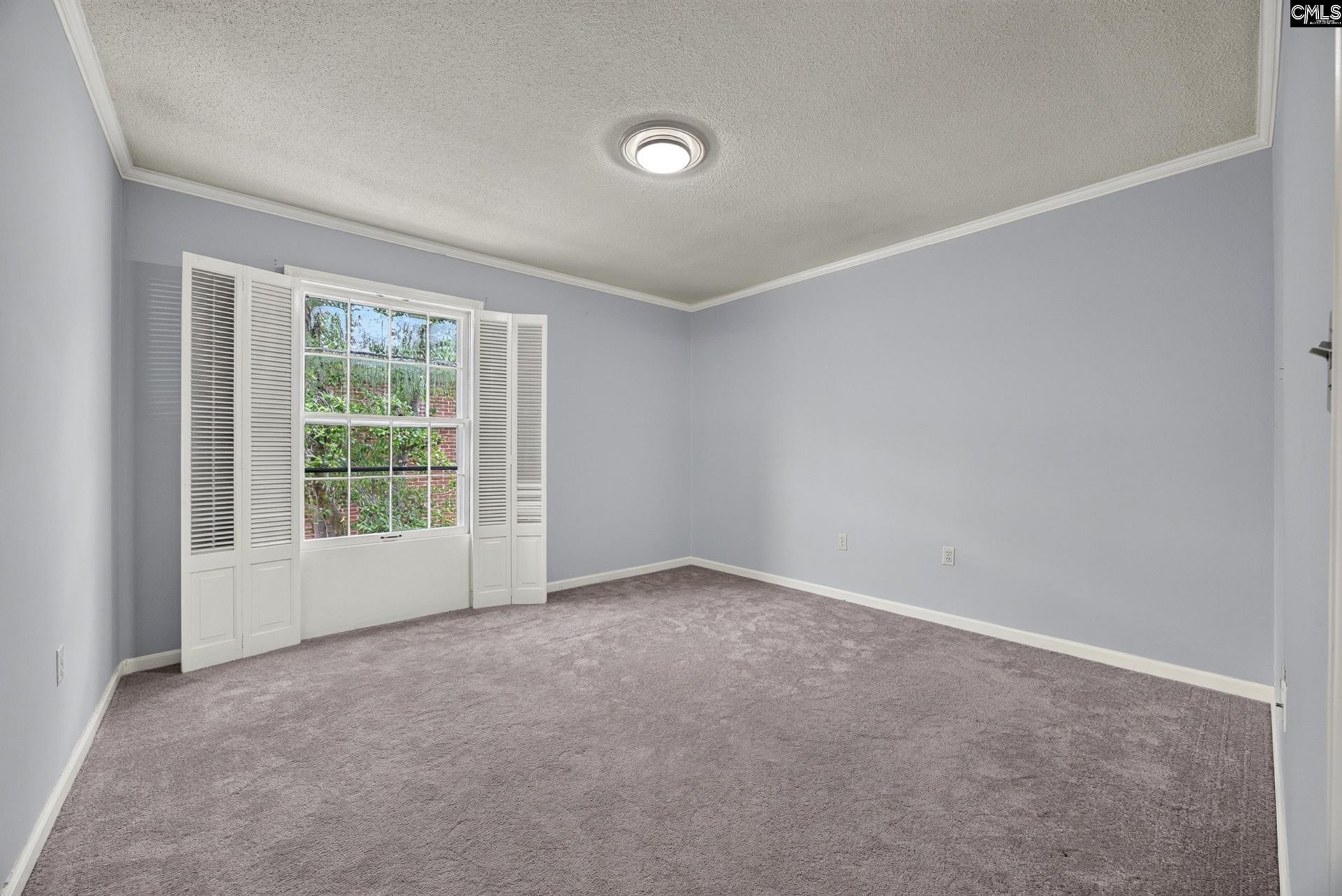 5516 Lakeshore Drive  Photo 18