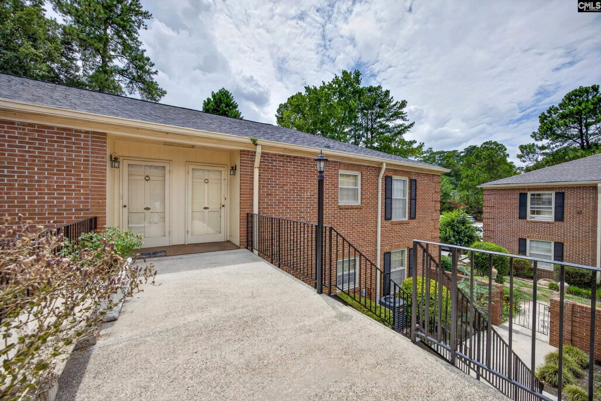 5516 Lakeshore Drive  Photo 5
