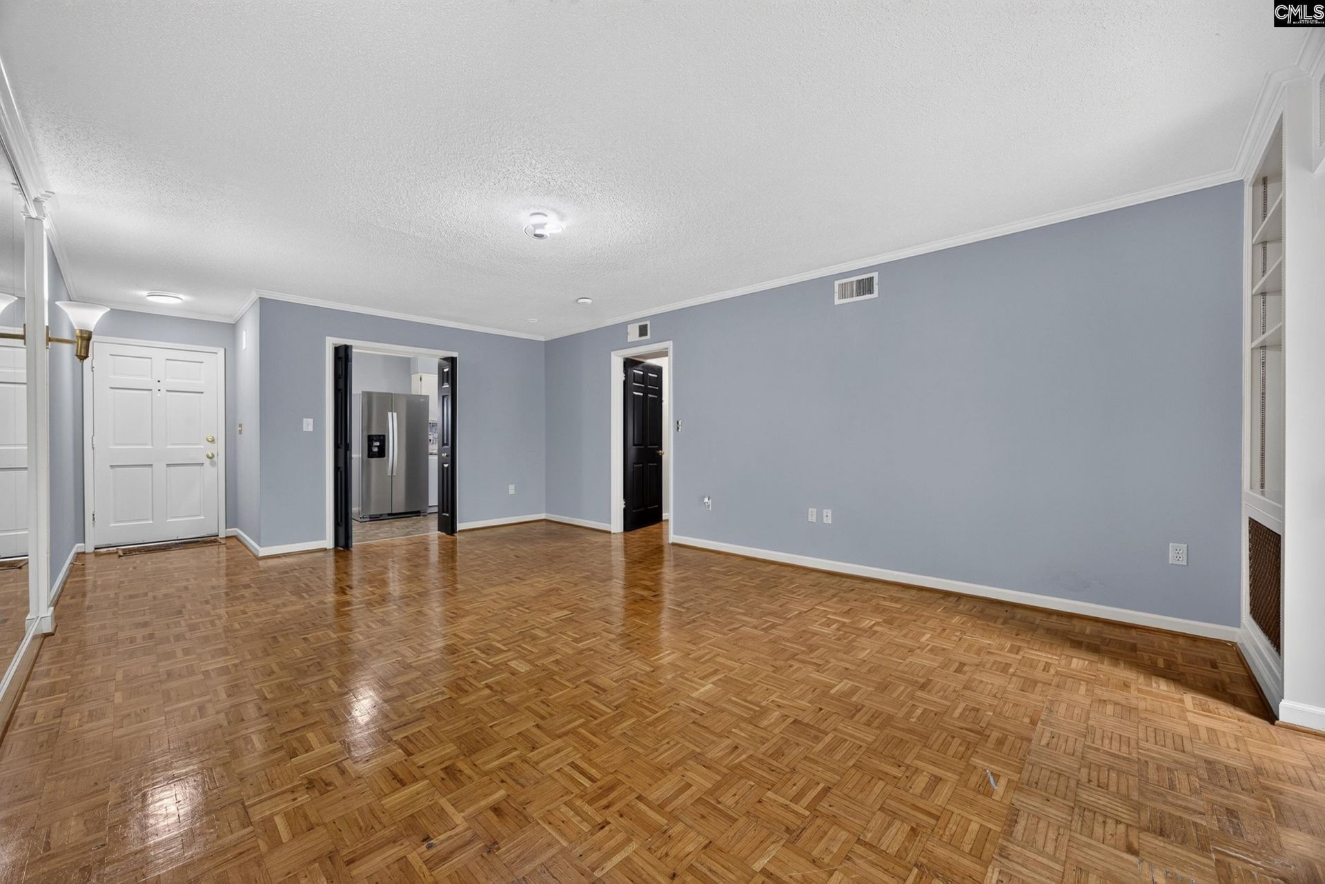 5516 Lakeshore Drive  Photo 9