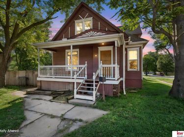 422 N 8th Street, Council Bluffs, IA 51503