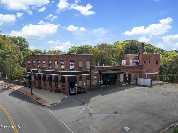 520 Congress Street, Troy, NY 12180