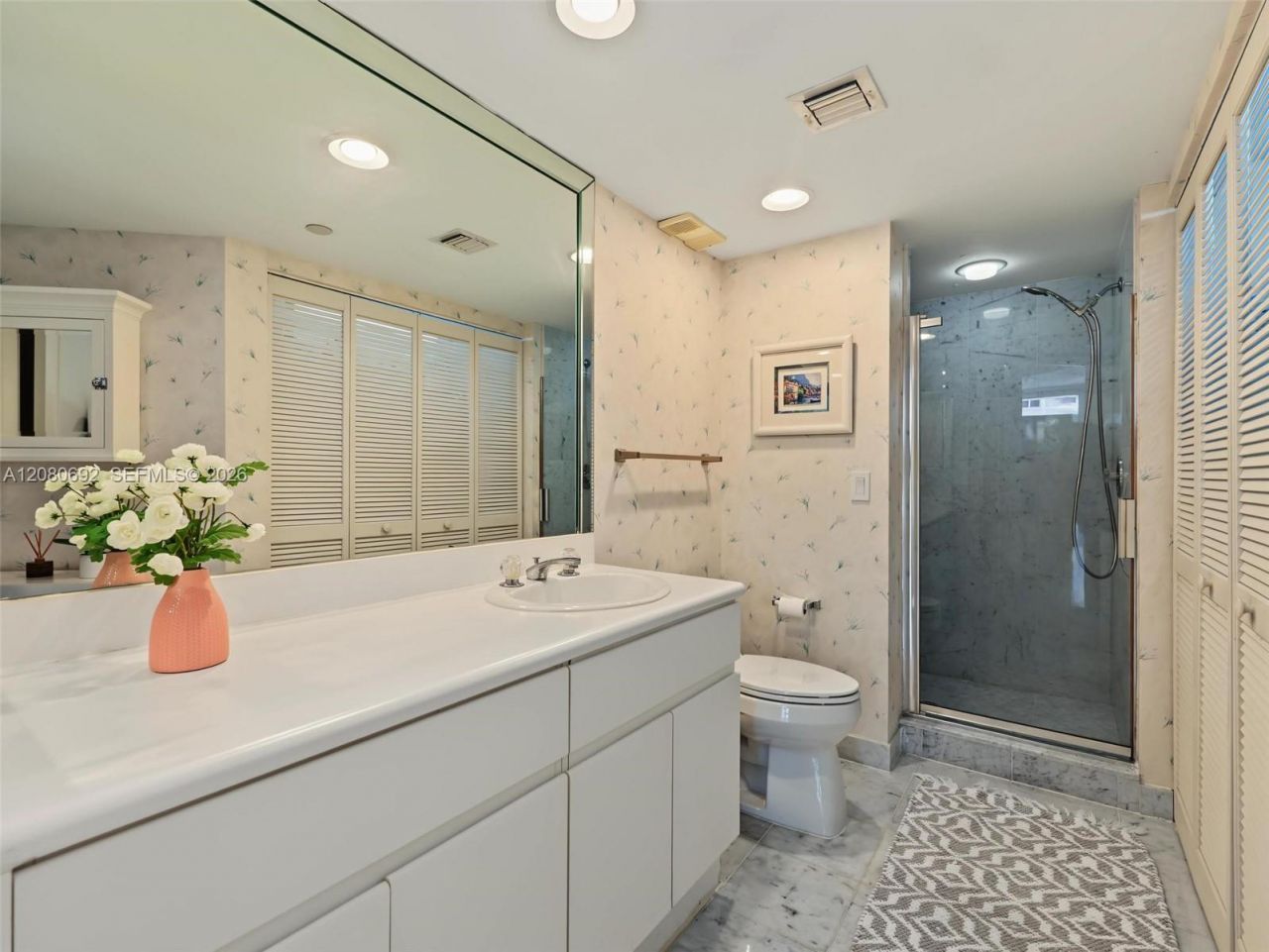 16445 Collins Ave , Unit 825, Sunny Isles Beach, FL 33160 Photo