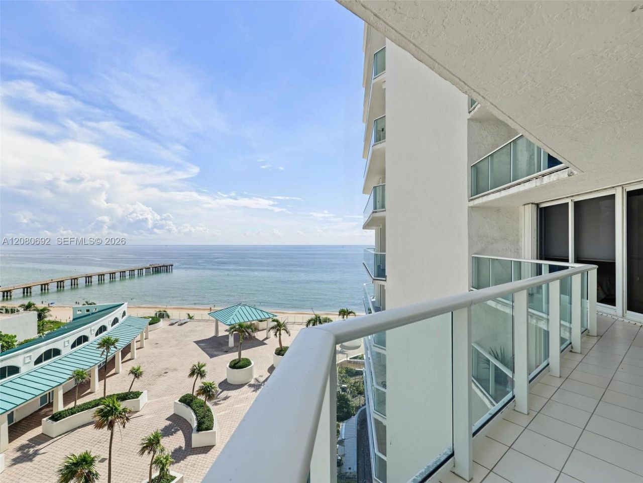16445 Collins Ave , Unit 825, Sunny Isles Beach, FL 33160 Photo