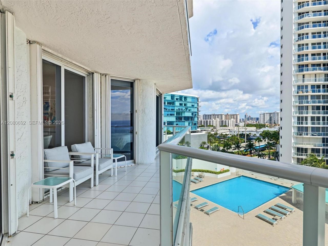 16445 Collins Ave , Unit 825, Sunny Isles Beach, FL 33160 Photo