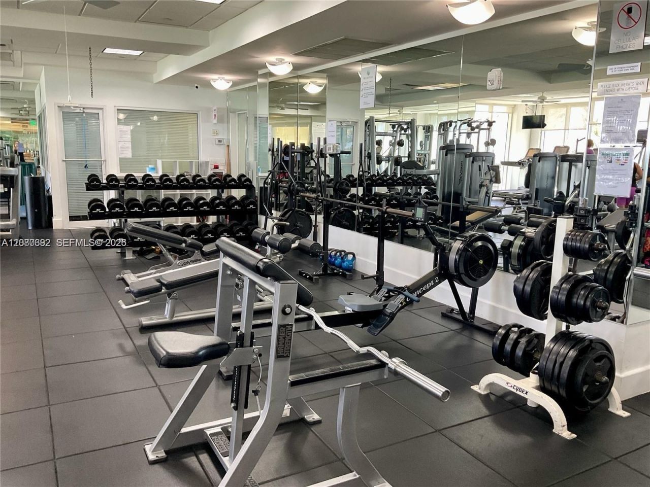 16445 Collins Ave , Unit 825, Sunny Isles Beach, FL 33160 Photo