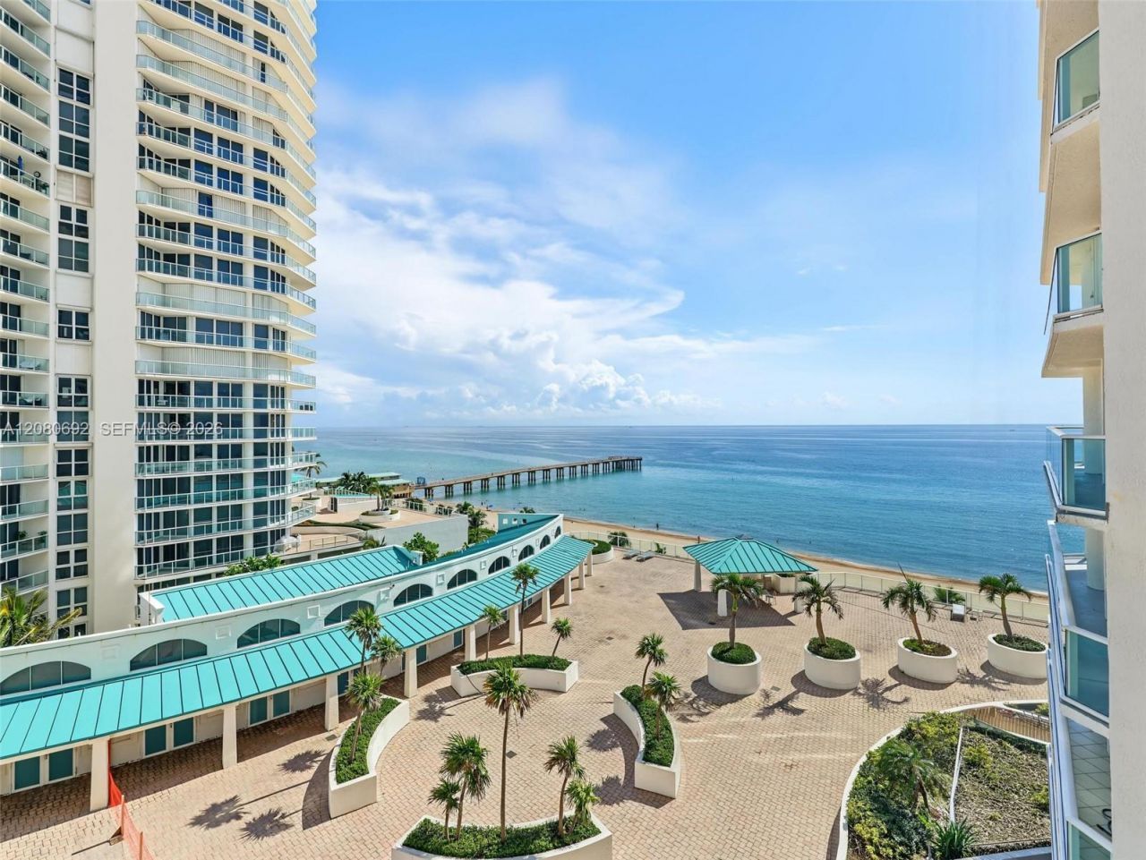 16445 Collins Ave , Unit 825, Sunny Isles Beach, FL 33160 Photo