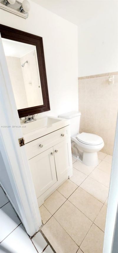 5500 W 21st Ct , Unit 204, Hialeah, FL 33016 Photo