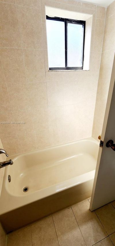 5500 W 21st Ct , Unit 204, Hialeah, FL 33016 Photo