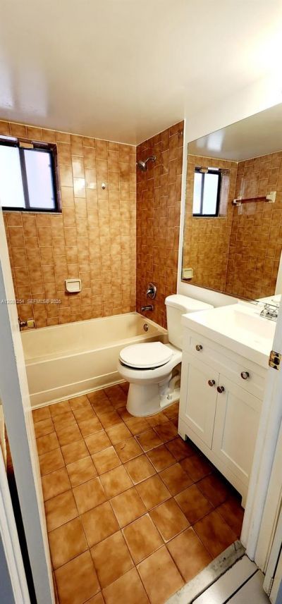 5500 W 21st Ct , Unit 204, Hialeah, FL 33016 Photo